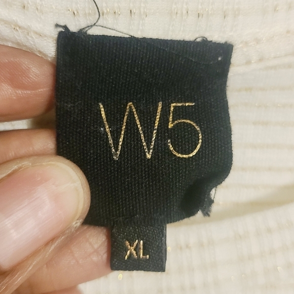 W5 | Women's White and Gold Metallic Sleeveless Ruffle Peplum Top (Size XL) - Picture 3 of 14